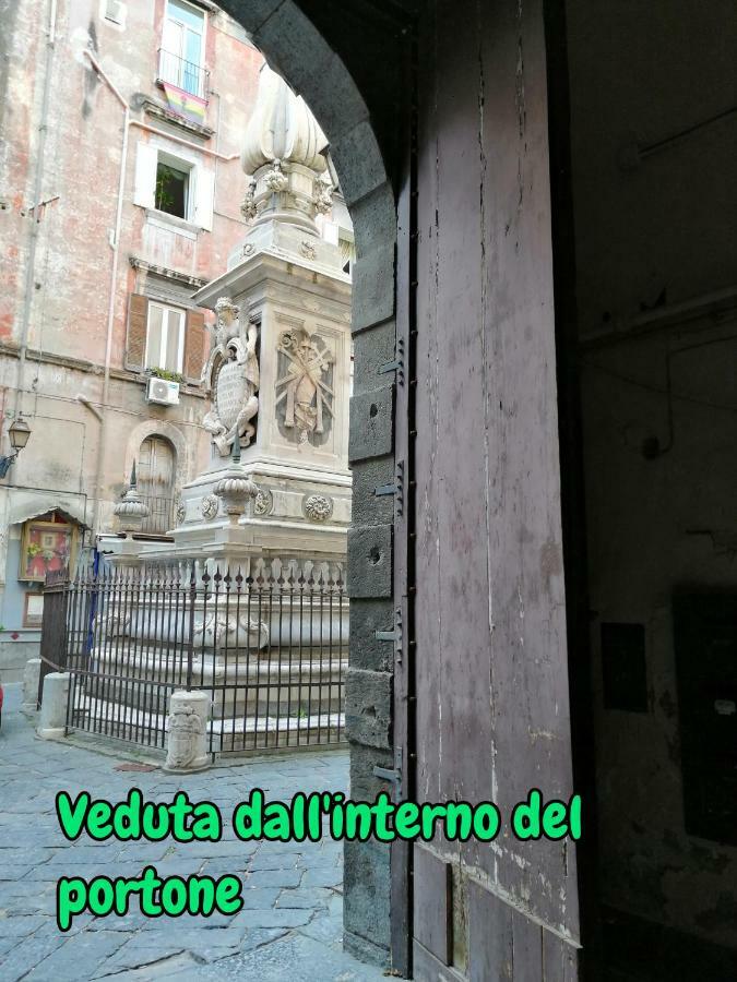 דירות נאפולי Ad Un Passo Dal Duomo "2" מראה חיצוני תמונה