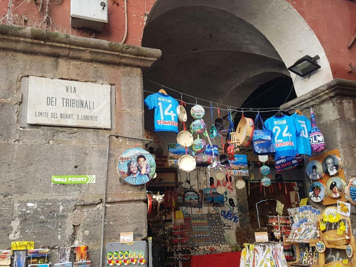 דירות נאפולי Ad Un Passo Dal Duomo "2" מראה חיצוני תמונה